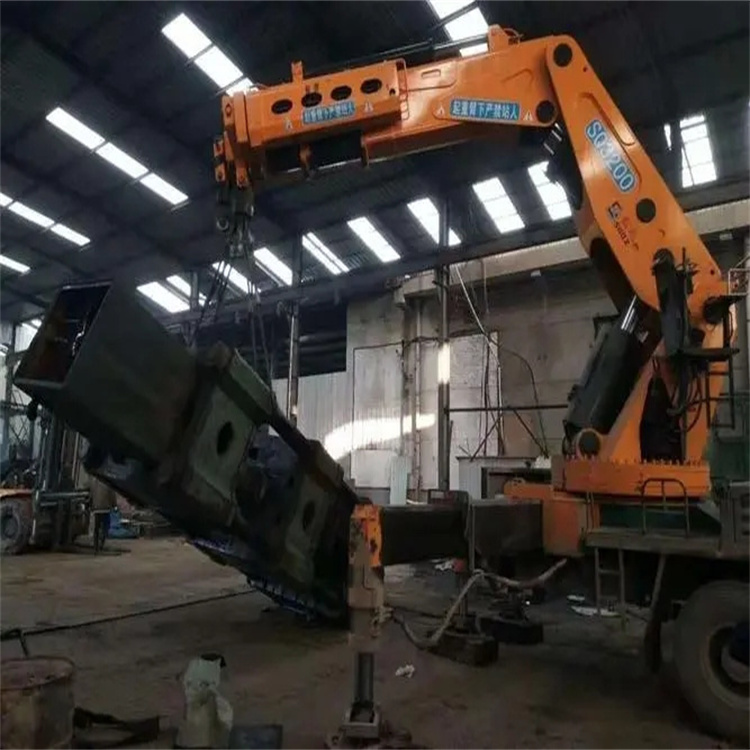 苏州吴江130吨折臂吊车出租吊机租赁附近电话